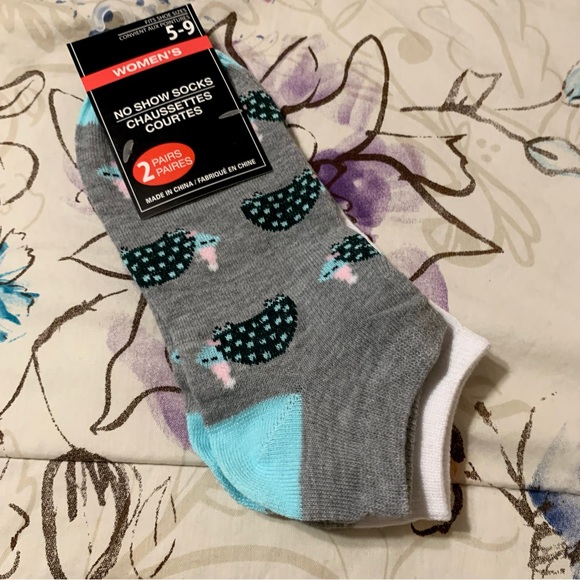 - 💜 Two Pairs of Cute Socks — Turtle and Stripe Socks - Picture 3 of 8